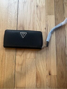 GUESS Black Zip Wallet with Silver Triangle Logo